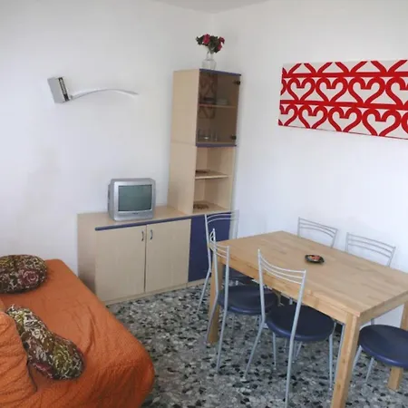 Apartment Equipped Flat For A Lovely In